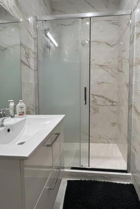 Superbe Appartement Proche Paris Gentilly Buitenkant foto